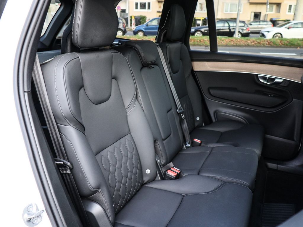 Volvo XC90 2025