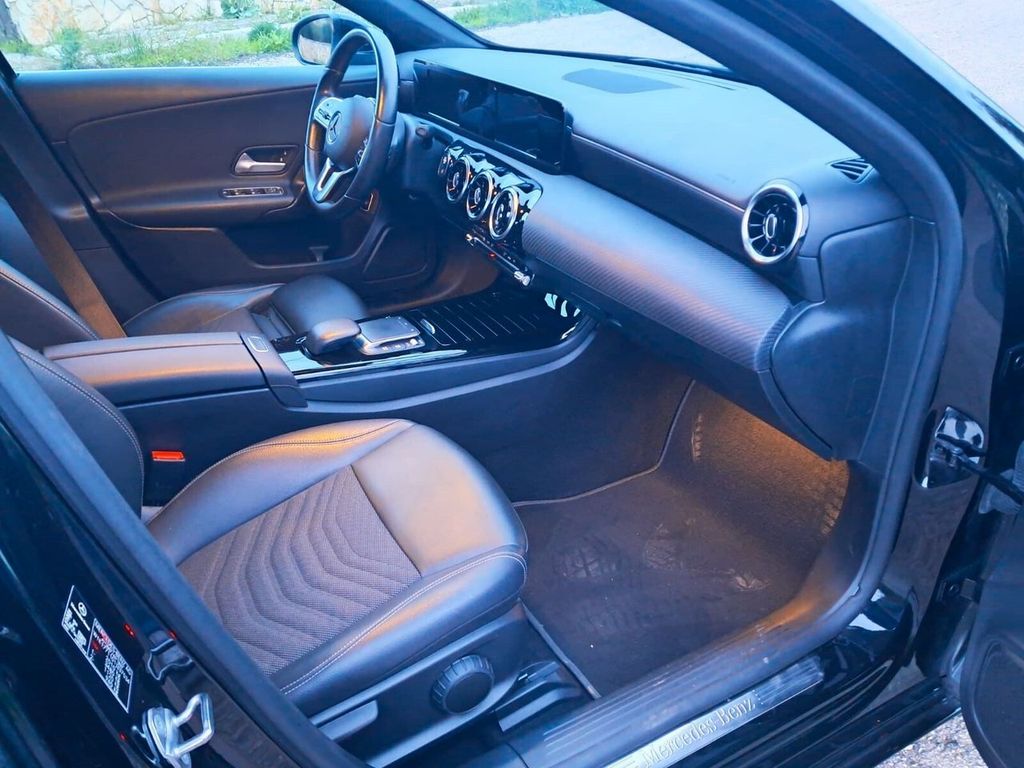 Mercedes-Benz A 180 2021