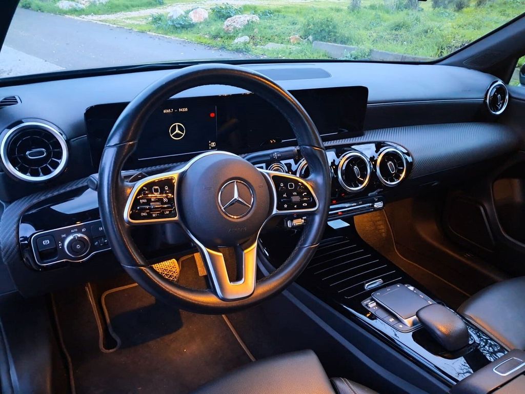 Mercedes-Benz A 180 2021