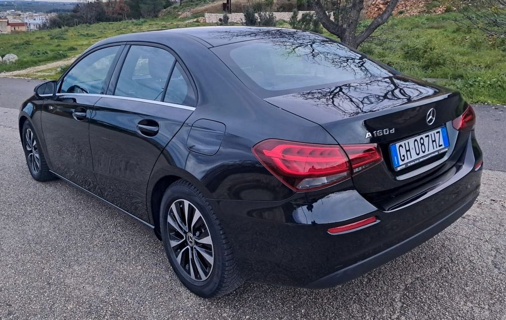 Mercedes-Benz A 180 2021