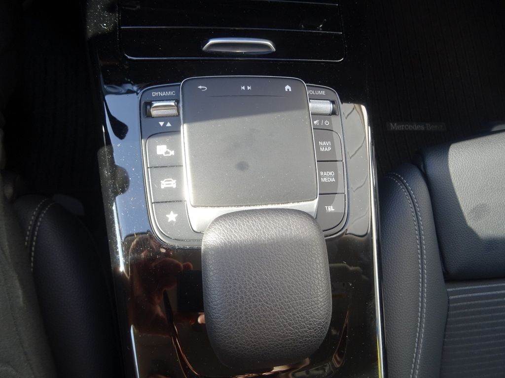 Mercedes-Benz A 200 2021