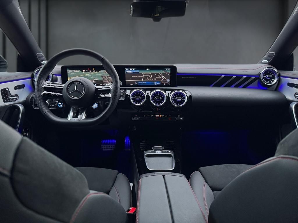 Mercedes-Benz CLA 35 AMG 2025