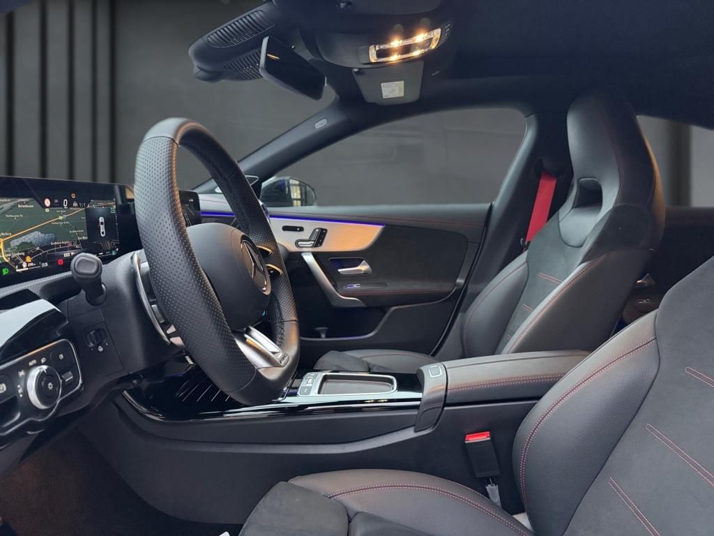 Mercedes-Benz CLA 35 AMG 2025