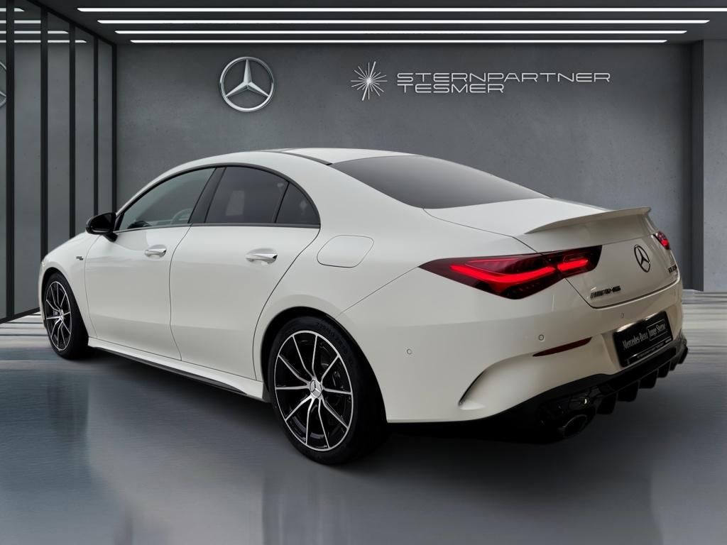 Mercedes-Benz CLA 35 AMG 2025