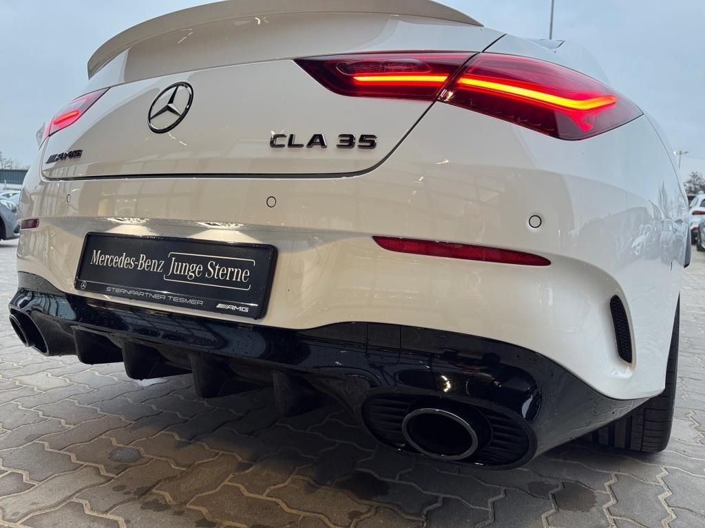 Mercedes-Benz CLA 35 AMG 2025