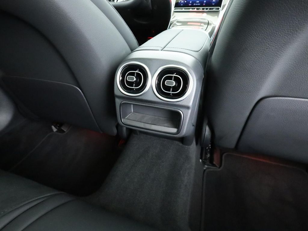 Mercedes-Benz C 220 2025