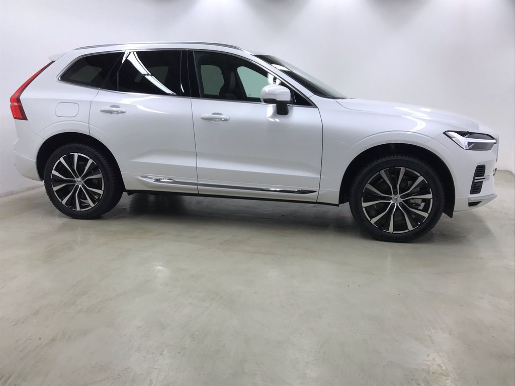 Volvo XC60 2022