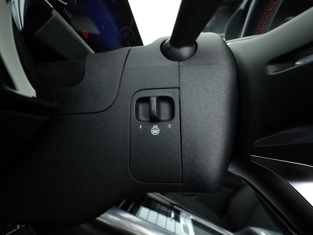 Mercedes-Benz B 220 2025