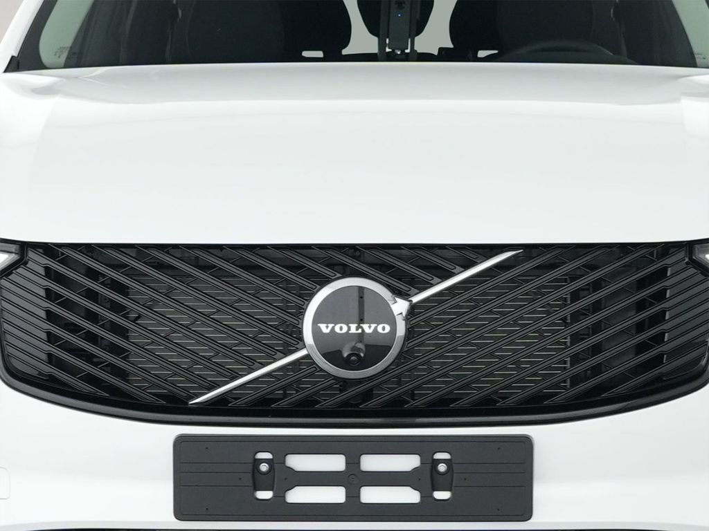 Volvo XC90 2025