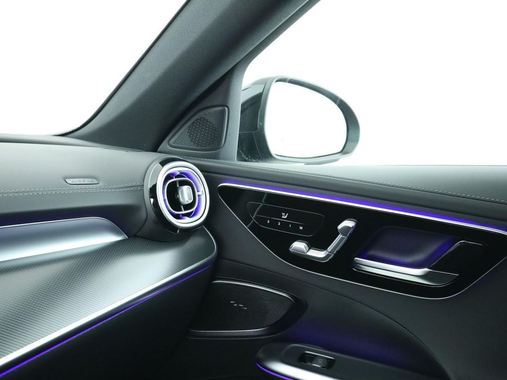 Mercedes-Benz C 220 2025