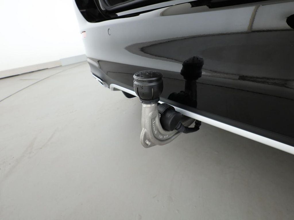 Mercedes-Benz B 220 2025