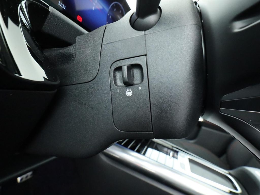 Mercedes-Benz B 220 2025