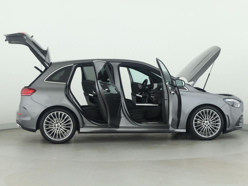 Mercedes-Benz B 220 2025