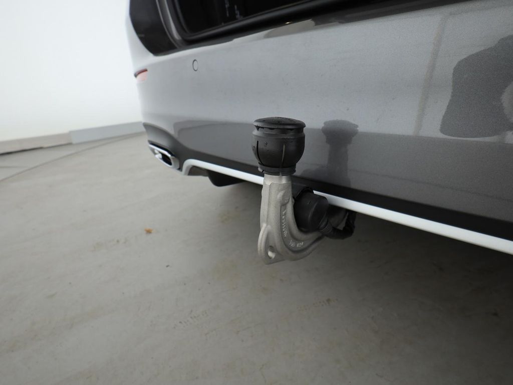 Mercedes-Benz B 220 2025