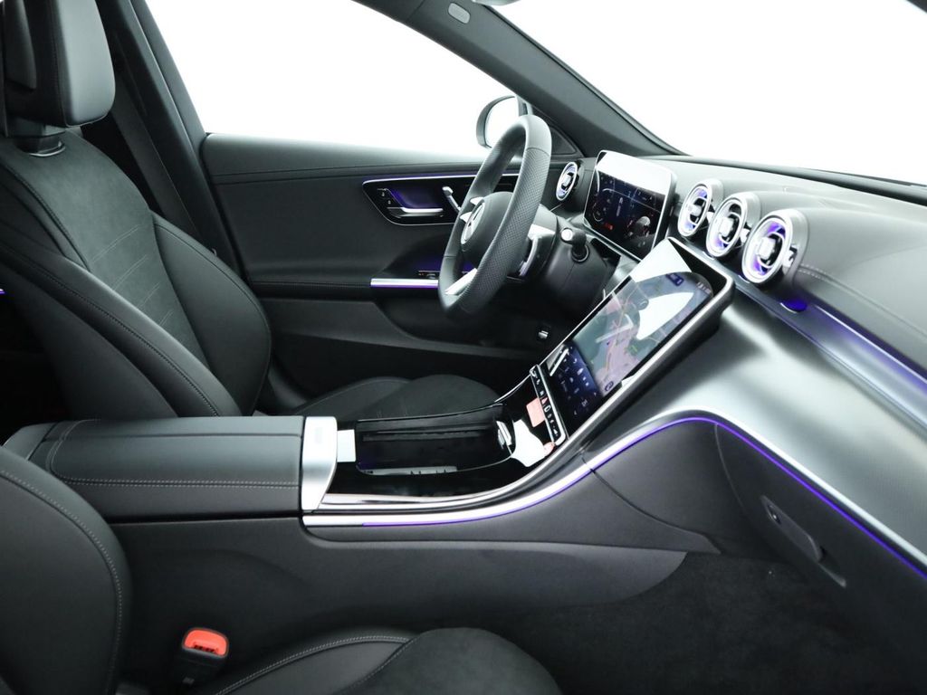 Mercedes-Benz C 220 2025