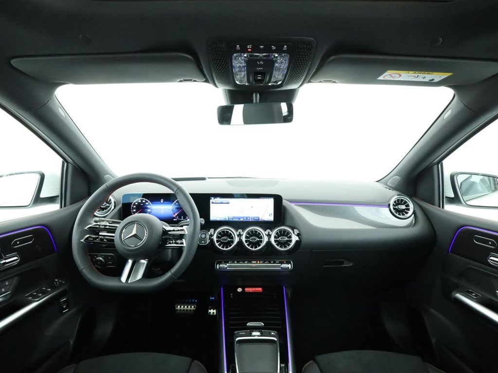 Mercedes-Benz B 220 2025
