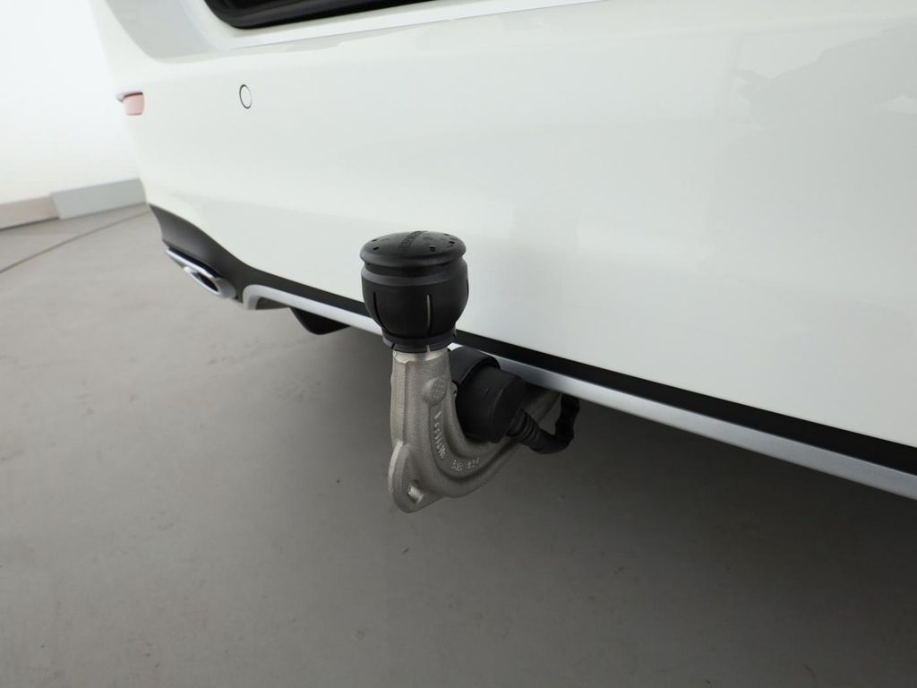 Mercedes-Benz B 220 2025