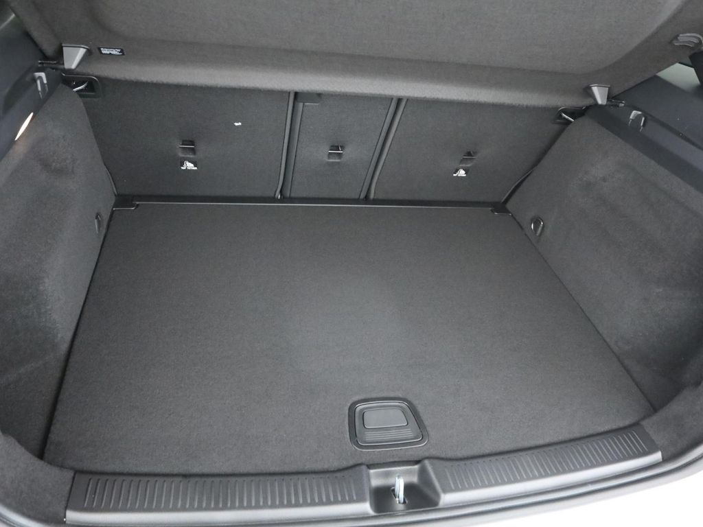 Mercedes-Benz B 220 2025