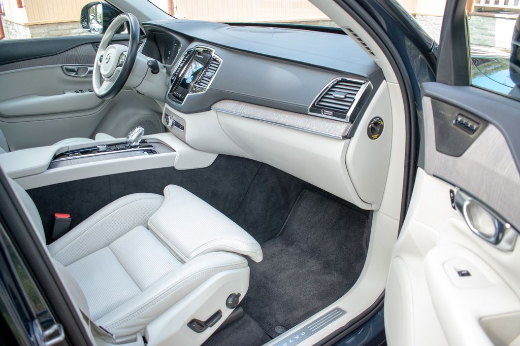 Volvo XC90 2022