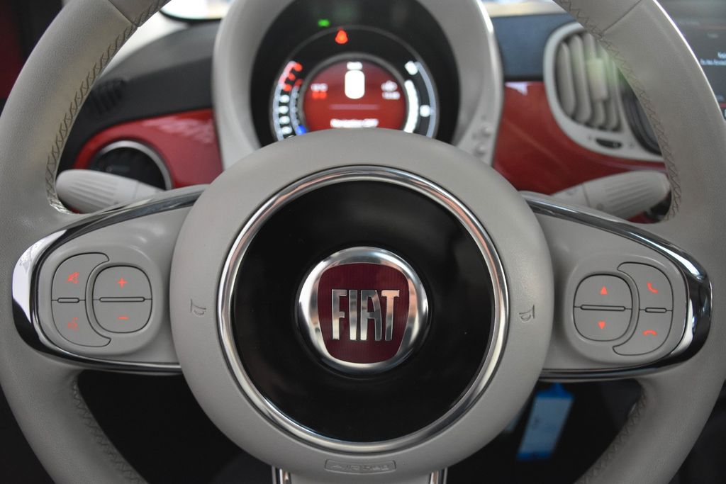 Fiat 500 2023
