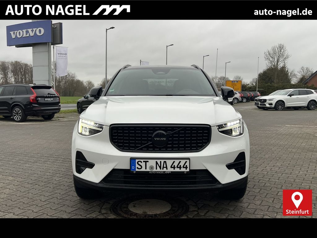 Volvo XC40 2025