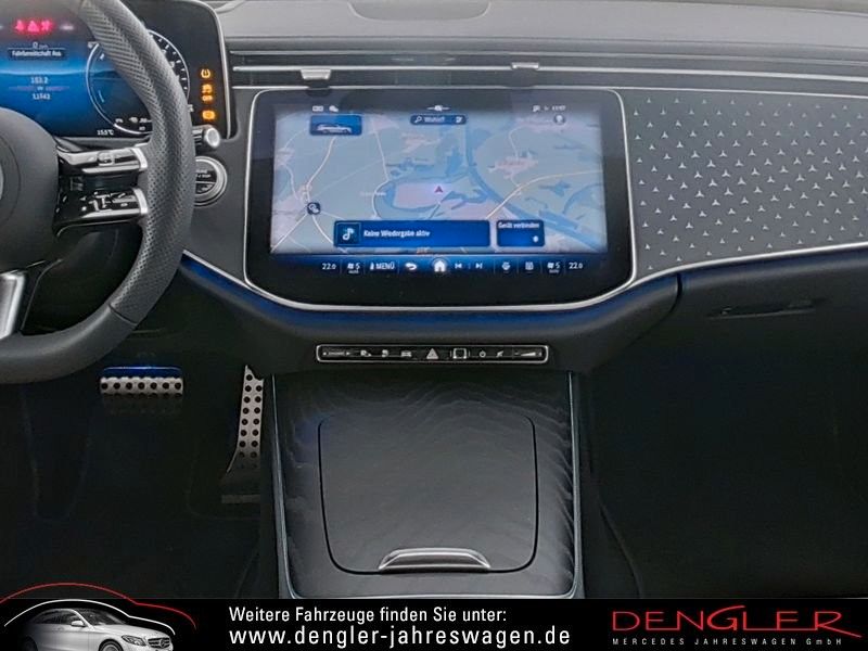 Mercedes-Benz E 300 2025