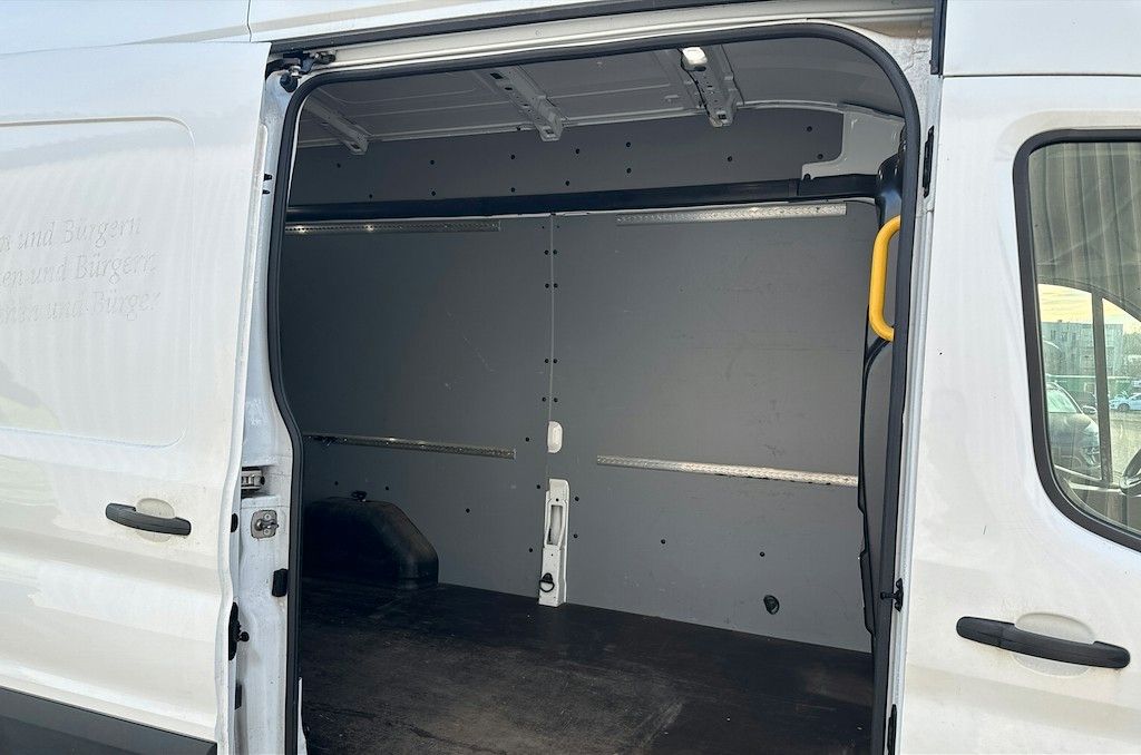 Ford Transit 2021