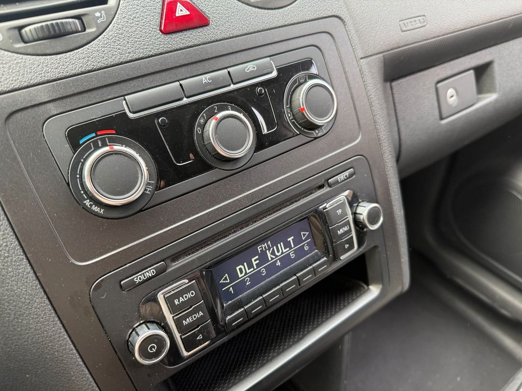 Volkswagen Caddy 2012