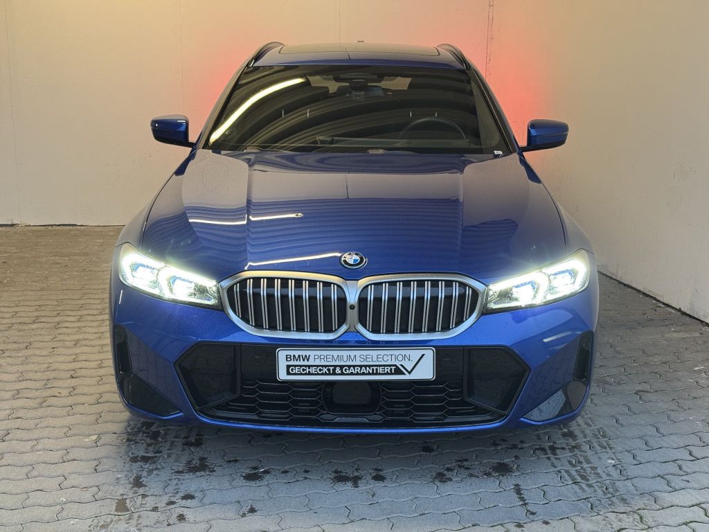 BMW 330 2024