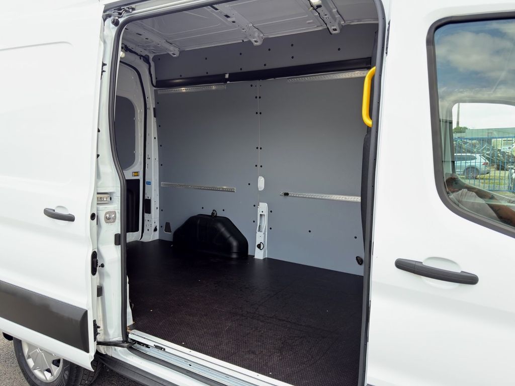 Ford Transit 2024