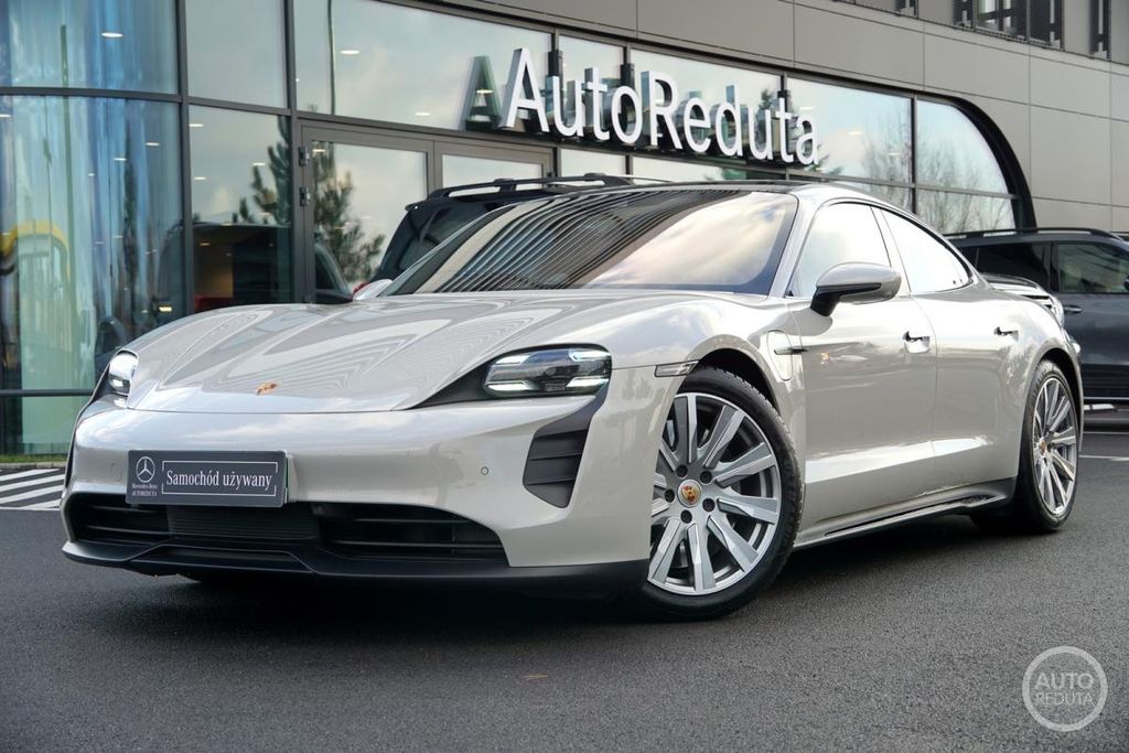 Porsche Taycan 2023