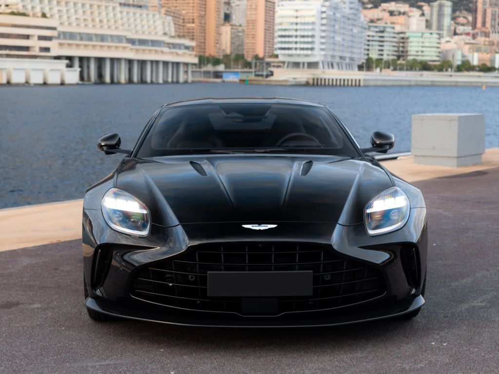 Aston Martin V8 Vantage