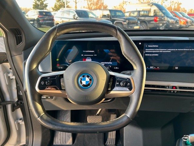 BMW iX 2022