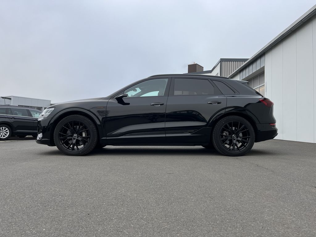 Audi e-tron 2022