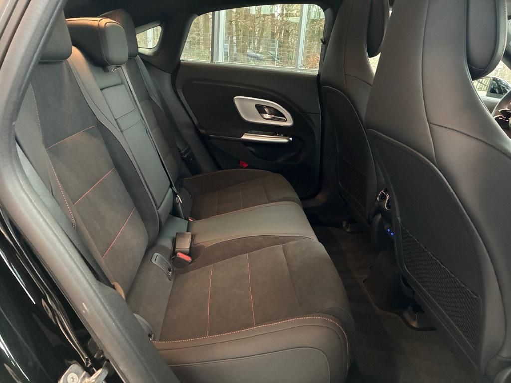 Mercedes-Benz CLA 250 2025