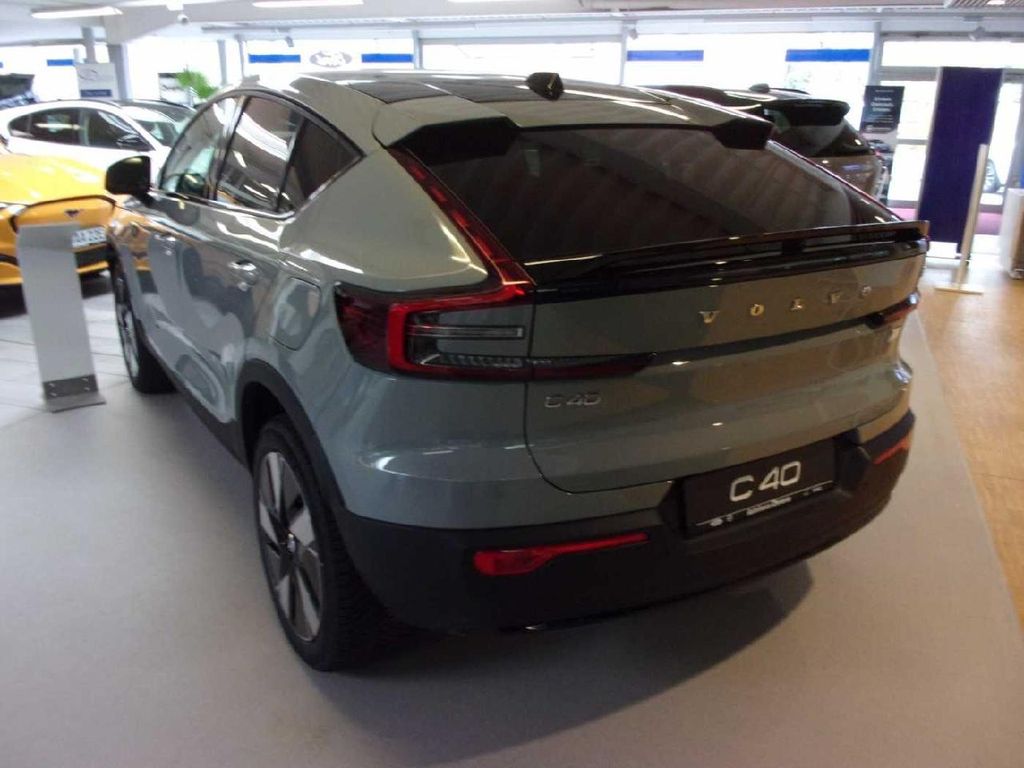 Volvo C40 2025