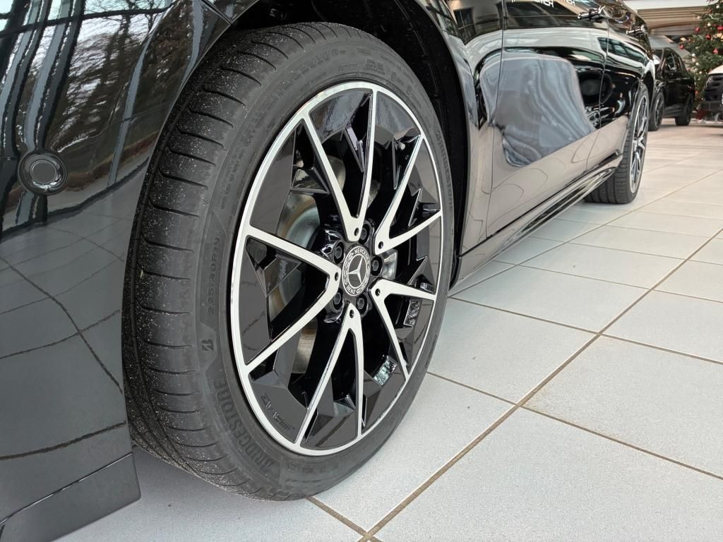 Mercedes-Benz CLA 250 2025