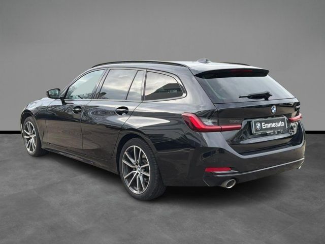 BMW 318 2024