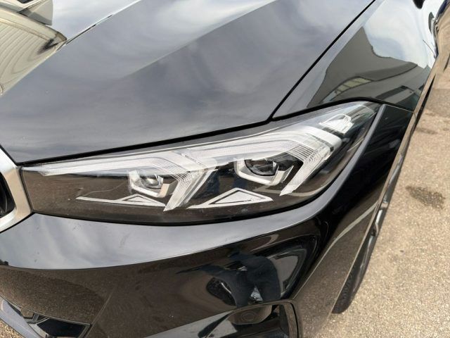BMW 318 2024