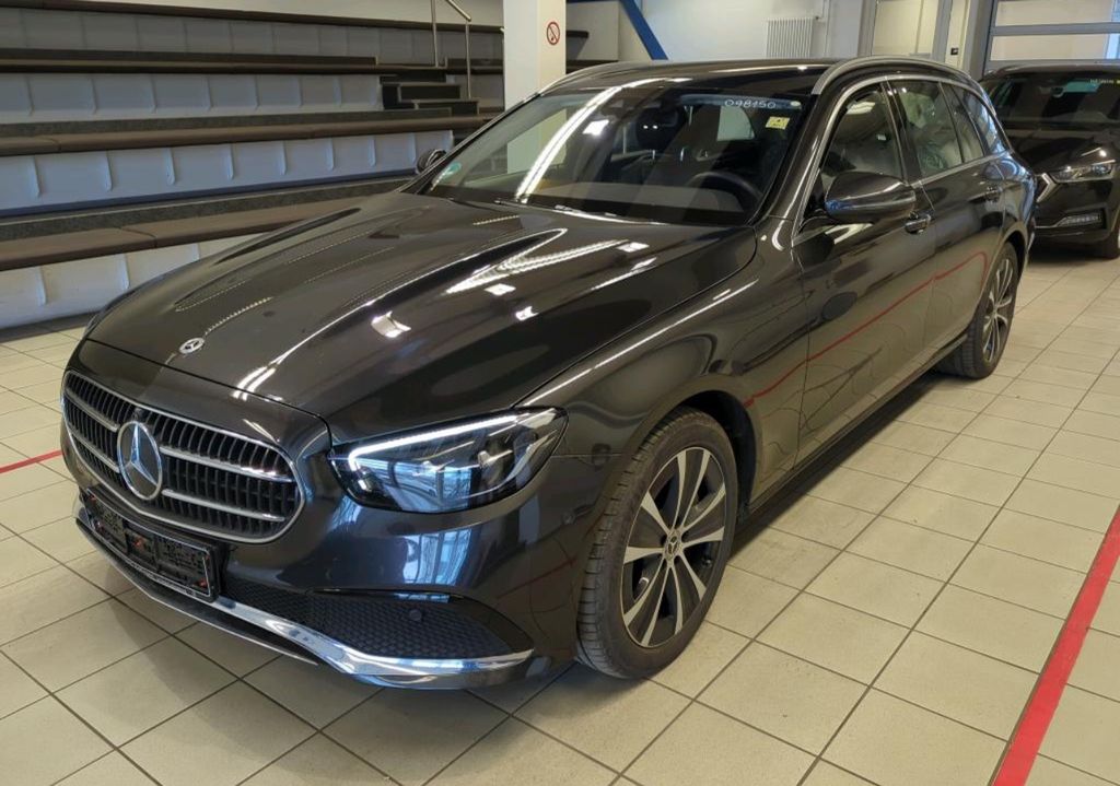 Mercedes-Benz E 300 2022