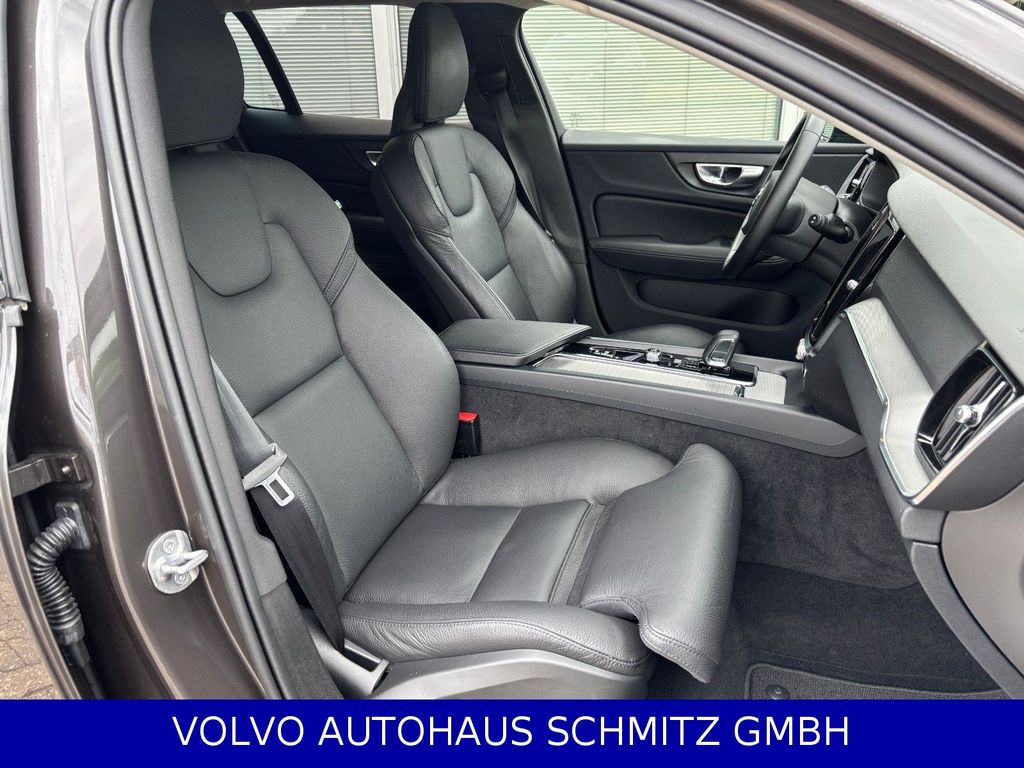 Volvo V60 2023
