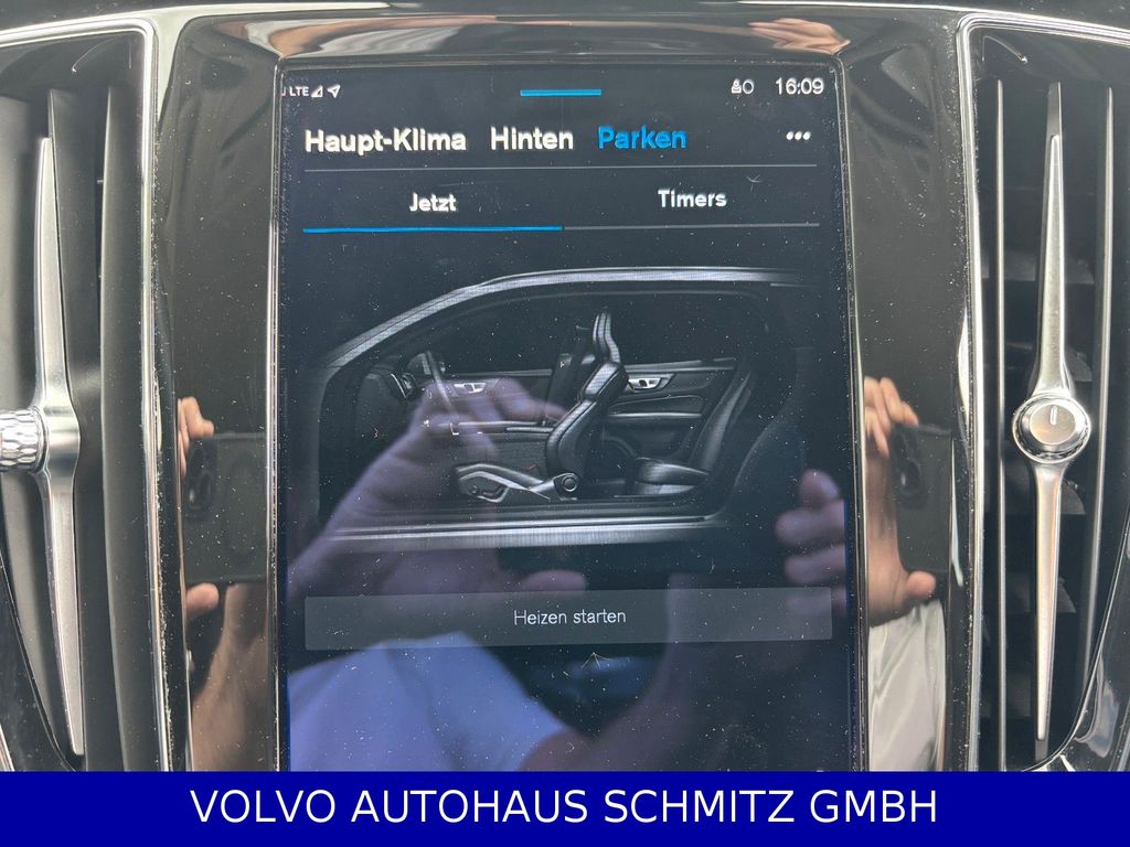 Volvo V60 2023