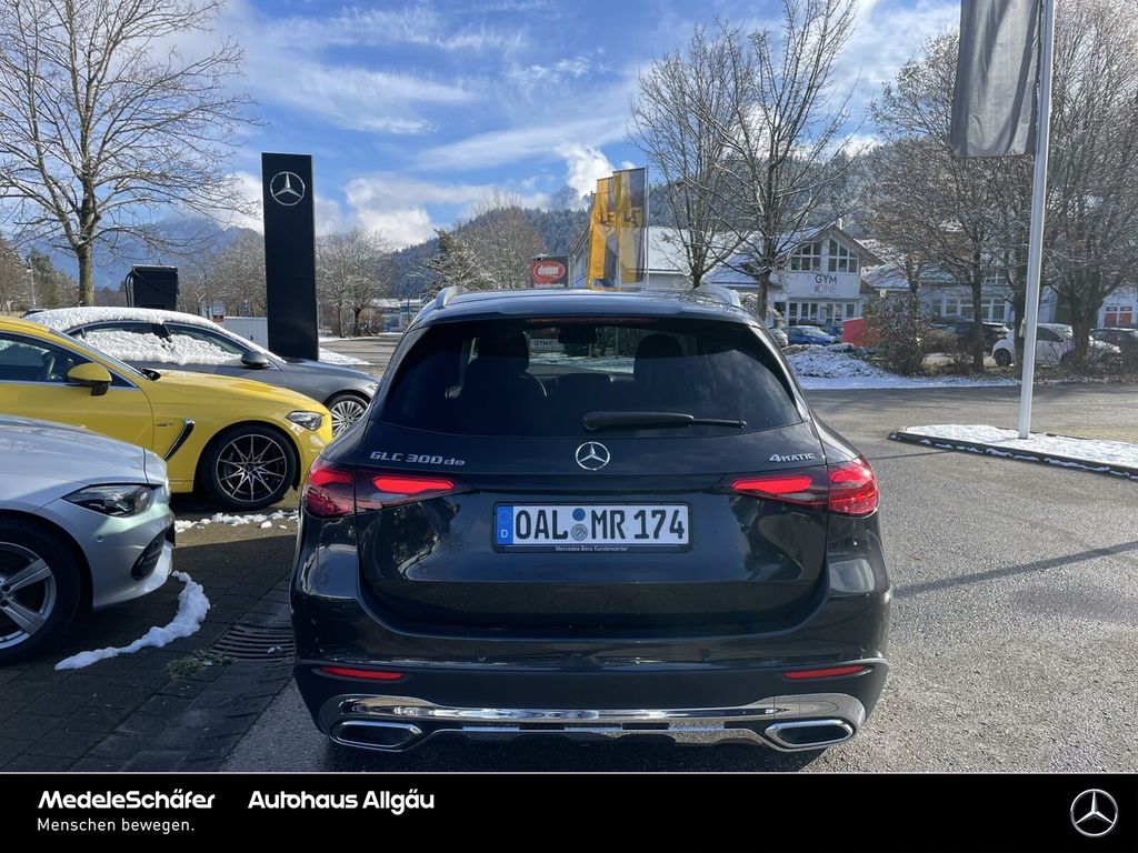 Mercedes-Benz GLC 300 2025
