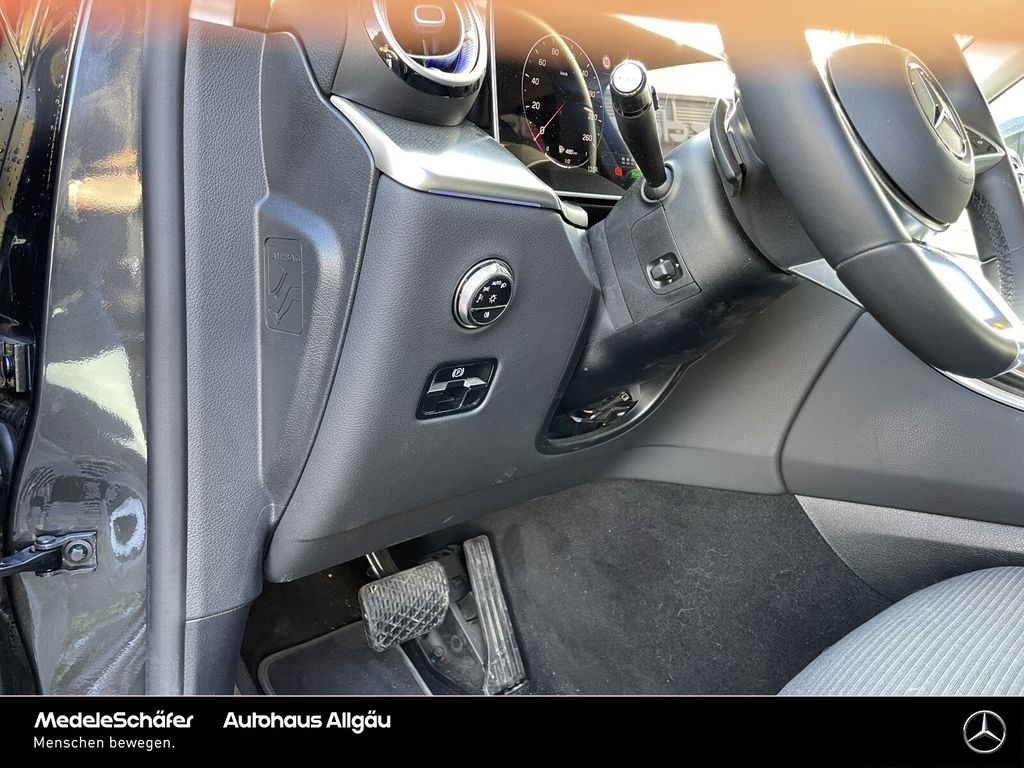 Mercedes-Benz GLC 300 2025