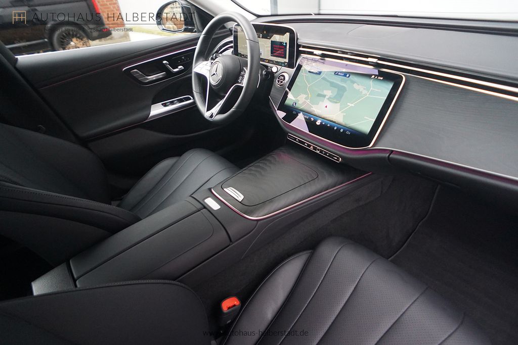Mercedes-Benz E 220 2025