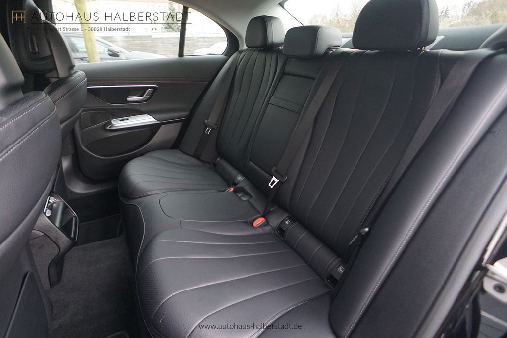 Mercedes-Benz E 220 2025