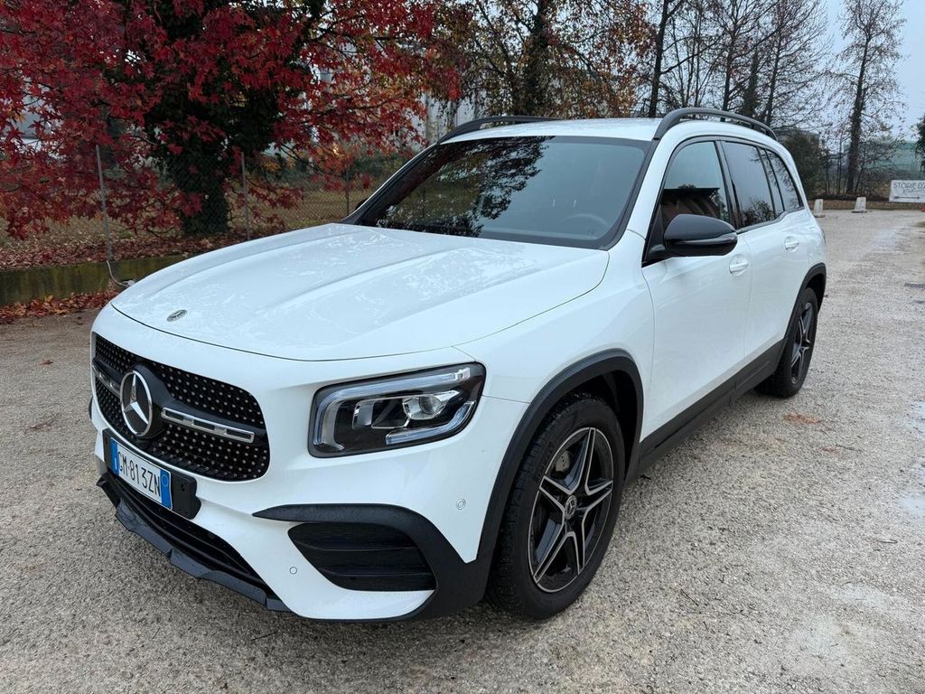 Mercedes-Benz GLB 200 2023