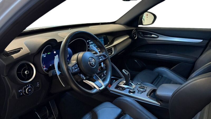 Alfa Romeo Stelvio 2024