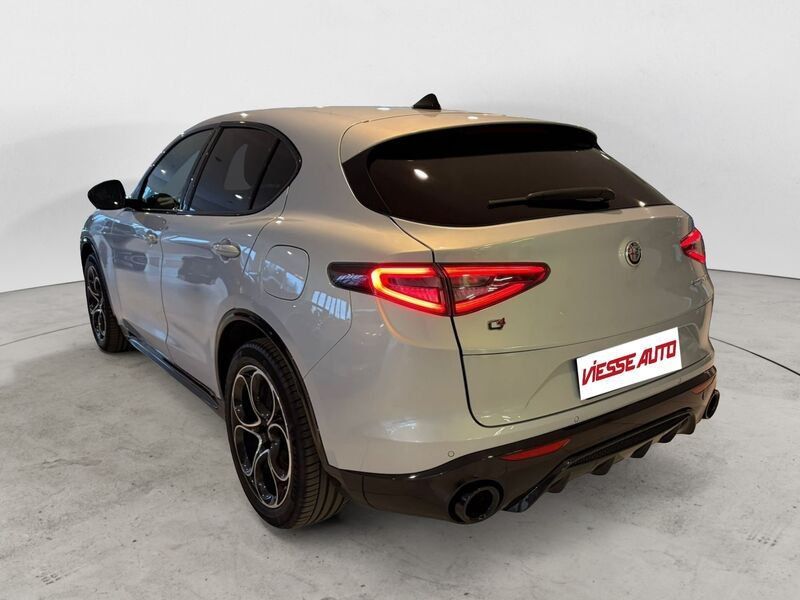 Alfa Romeo Stelvio 2024
