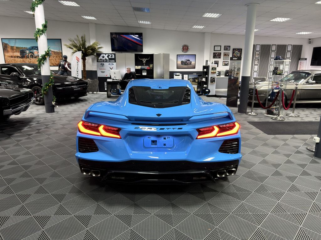 Corvette C8